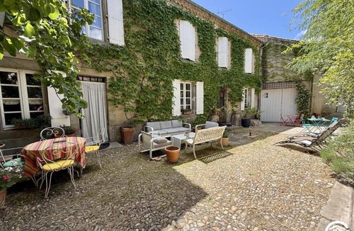 Douzens Bed & Breakfast | La calade