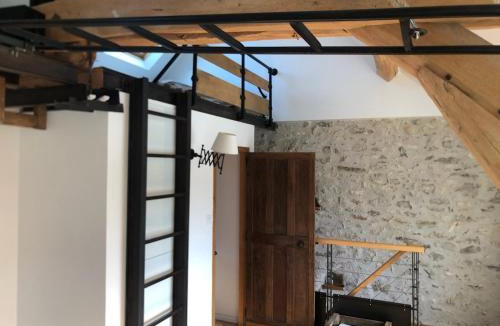 Nouan-sur-Loire Apartment | La Capitainerie, vue directe sur la Loire, calme et confort