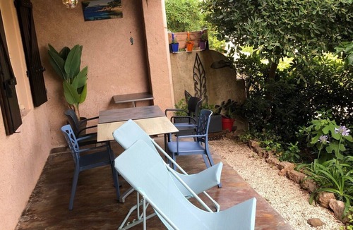 Le Pradet House | La Cas'a Coco: A Mediterranean garden just 65 meters from the small port of Les Oursinières