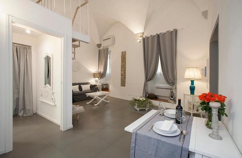 San Frediano Apartment | La Casa Bianca