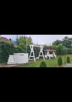 Avrig House | La Casa Bianca