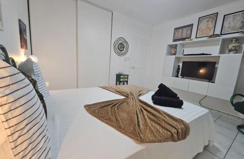 Le Bourg Apartment | La Casa D'Eole YourHostHelper