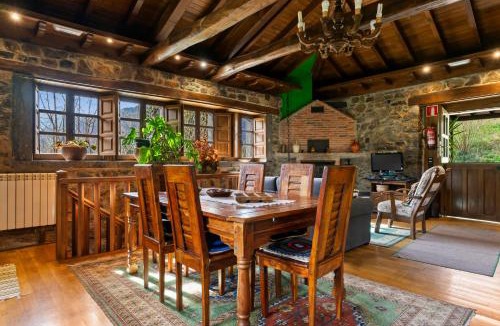 Santo Adriano House | La Casa De La Torre