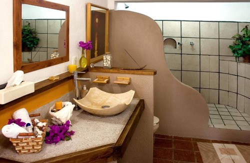 Tequesquitengo Hotel | La Casa del Guamúchil