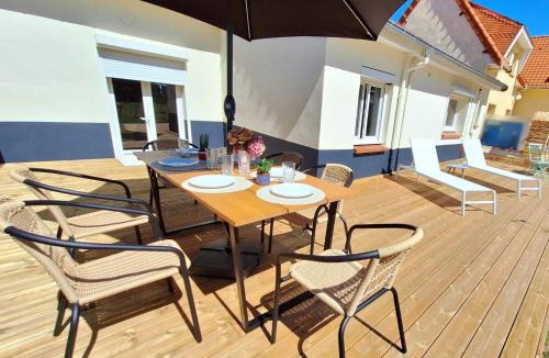 Bracquemont Apartment | La Casa Del Mar Maison avec jardin proche de la mer et de Dieppe