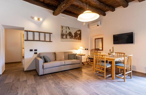 Merone Hotel | La Casa del Mulino