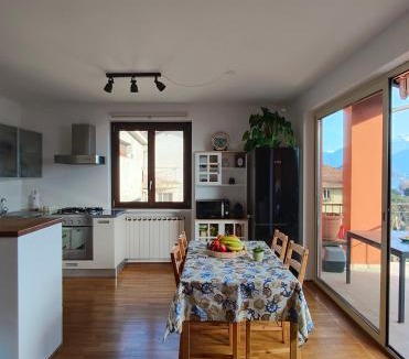 Sala Comacina House | La casa del sole