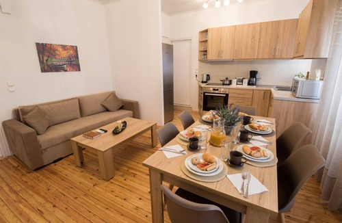 Old Town Apartment | La Casa Di Corfu