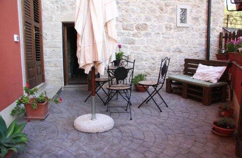 Casa Papa Apartment | La Casa di Petra