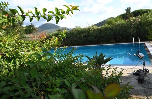 Vicopelago House | La Casa Gialla