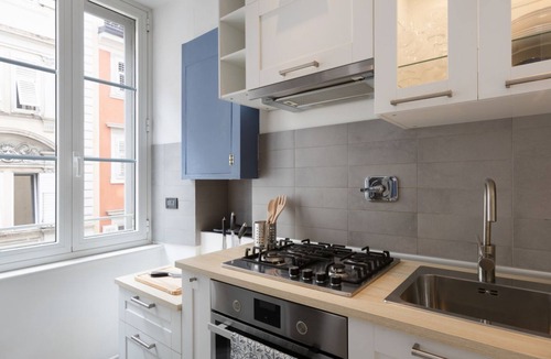 Citta Nuova-Barriera Nuova-San Vito-Citta Vecchia Apartment | La Casa in Viale, short term rent apartment