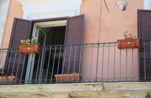 Casa Papa House | La Casa Rosa