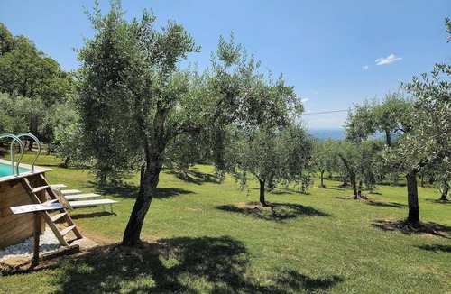 Macchino House | La Casa Rossa, Shared Pool, Marliana