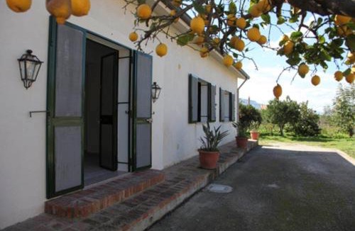 Sant'Agata di Militello House | La casa tra i limoni di Rosmarino Park IT083O84B59CP6PX5J