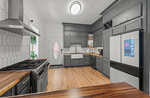 Highland House | La Casa Vallejo - 4BD Highlands Luxury w Beautiful Yard & in the heart of Denver