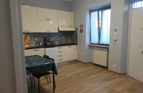 Zona XXXIII Acilia Sud Apartment | La Casetta Tra Colosseo e Mare a 400m dalla Metro