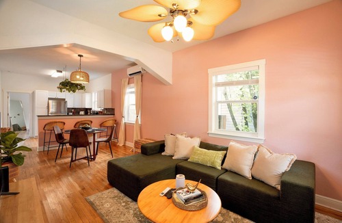 Ybor City House | -La Casita de Belen-Bungalow in Ybor City!1Mile
