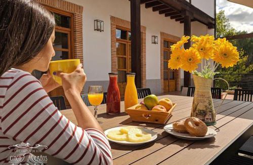 Coca House | La Casona de los Cinco Caños