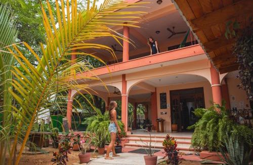 Puerto Escondido Hostel | La Casona Hostel