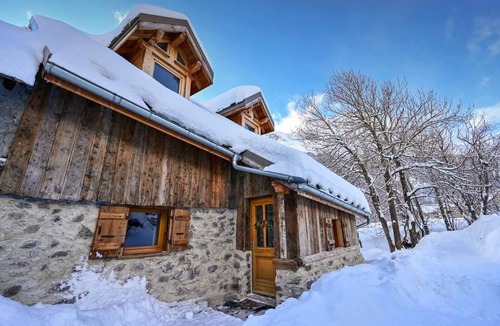 Monetier-les-Bains Ski Chalet | La Cassille du Lauzet Serre Chevalier 1500