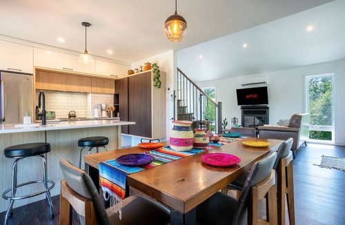 Saint-Alphonse-Rodriguez Ski Chalet | La Catrina | 4 Seasons Spa | Sauna | AC | BBQ | 2 Terraces | Kayak-Pedal-SUP |