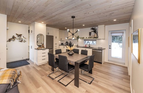 Baie-St-Paul House | La Châle-heureuse