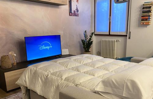 Palazzolo sull'Oglio House | La Chiocciola Viaggiatrice Luminoso appartamento con WiFi e parcheggio vicino Franciacorta e Lago Iseo