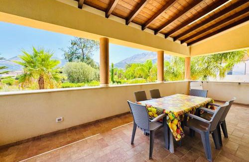 Villa Grazia di Carini Apartment | La Cinisara
