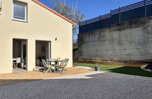 Chatel-Guyon Apartment | La Clé des Champs - 2 bedrooms - Terrace - A/C