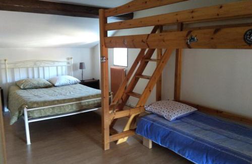 Saint-Just-en-Bas House | La Claire Fontaine