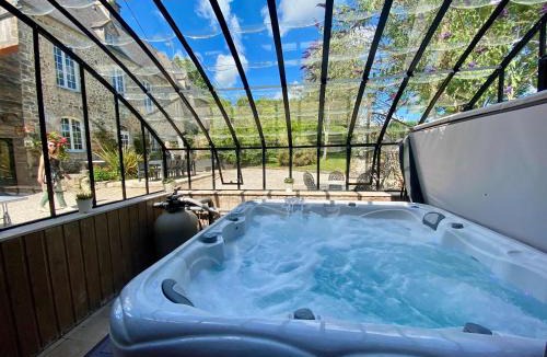 Tamerville House | La Clef Decamp Duckerie 55 pers 5 Gîtes jacuzzi, 15min Mer