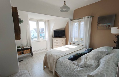 Ambleteuse Bed & Breakfast | La Coccinelle Des Caps – Suite: Sea View, Shared Terrace & Wi-Fi