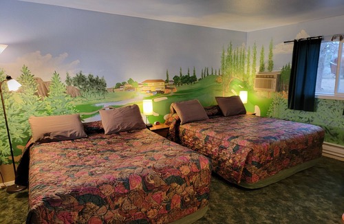 Odessa Hotel | La Collage Inn