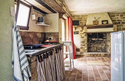 Montelovesco Apartment | La Collina degli Ulivi by Interhome