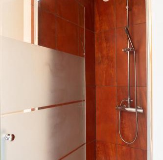 Binic House | La Colombe bleue & SPA