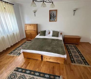 Merei House | La Colonelu