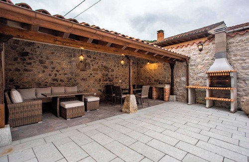 Debodes Cottage | La Corrolada de Ana: Rural House for 4 PAX