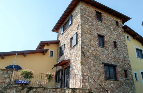 Castana House | La Corte Bricca (Trilo Torretta) by Interhome
