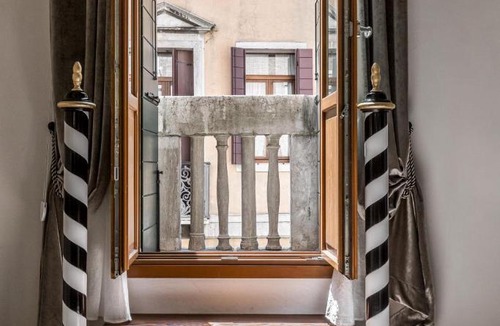 San Marco Apartment | La Corte dei Cuoridoro 2 Canal View