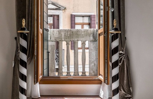 San Marco Apartment | La Corte dei Cuoridoro 2 Canal View