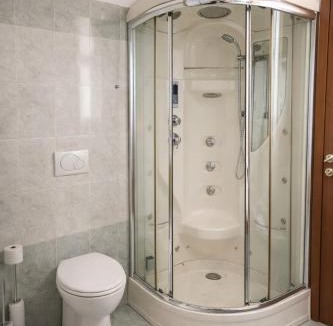 Cornate d'Adda House | La Corte Guesthouse appartamento indipendente con giardino privato