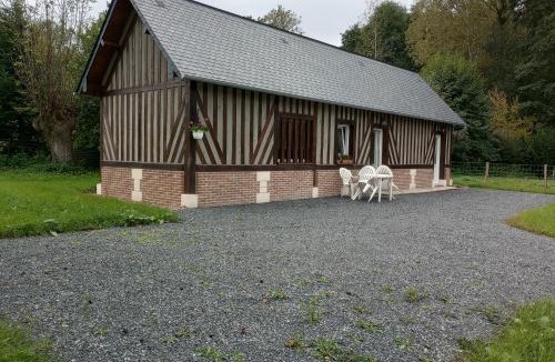 Cormeilles House | La Cour Angot