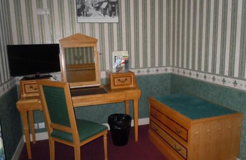 Montrichard Hotel | La Croix Blanche