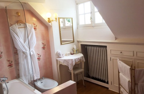 Chateauneuf-la-Foret Bed & Breakfast | La Croix du Reh