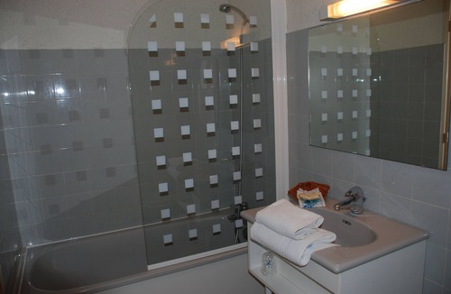 Montrichard Hotel | La Croix Blanche