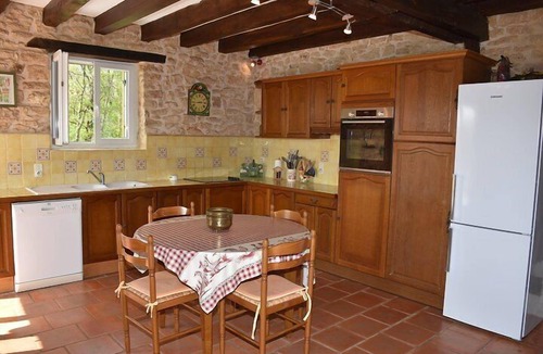 Saint-Chamassy House | La demeure fleurie, private swimming pool