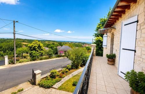 Saint-Robert House | La Demeure Royale