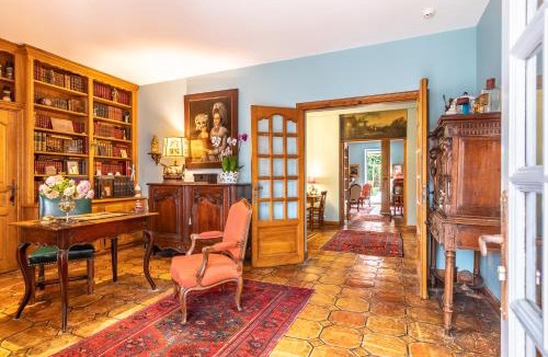 Saint-Jean-de-Luz City Center Hotel | La Devinière