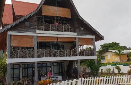La Passe Villa | La Digue Emerald Villa