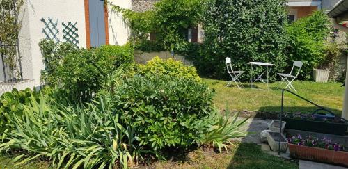 Reuil House | La Dimanche